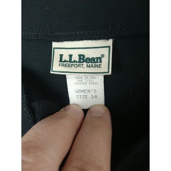 L.L.Bean Women's Black Flat Front Cropped/Ankle Side Zip Button Pants. Size 14 - Picture 10 of 12